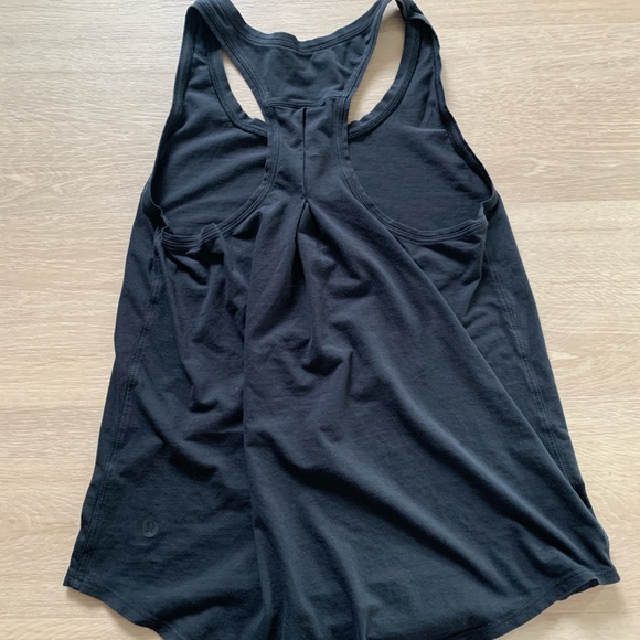 Lululemon Athletica Woman’s Size 8 Tank Top - Picture 3 of 8